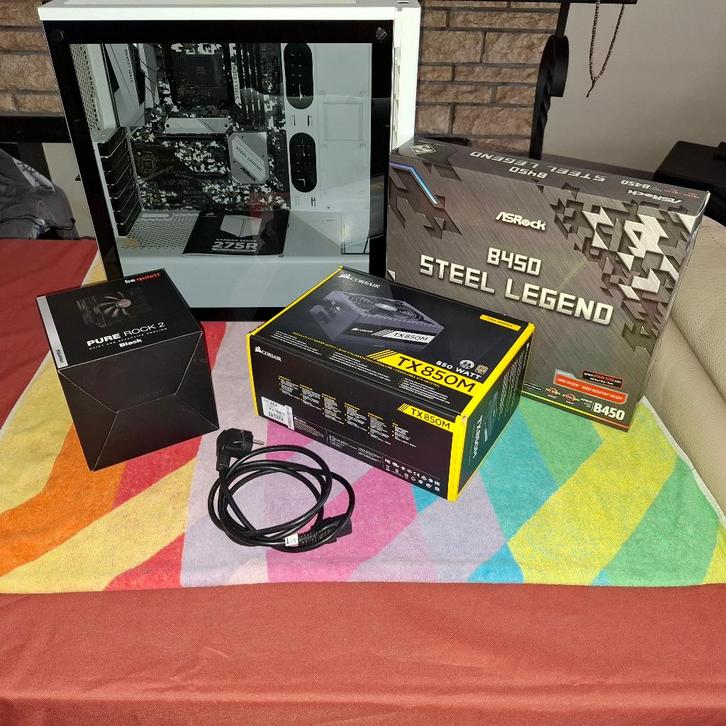 Case/Moederbord/Voeding/Koeler, Computers en Software, Desktop Pc's, Zo goed als nieuw, Ophalen of Verzenden