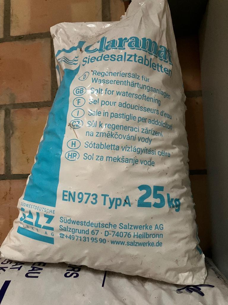 Zouttabletten, Elektronische apparatuur, Waterontharders, Ophalen, Nieuw, Waterontharder met zout