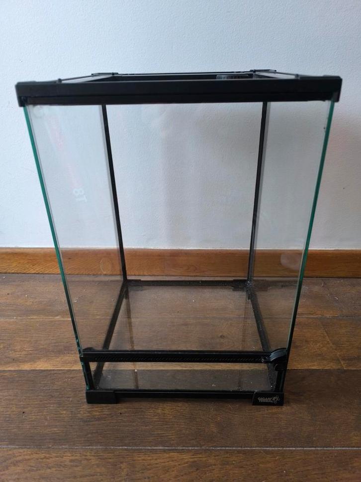 Terrarium 30x30x45 + lampes, Animaux & Accessoires, Reptiles & Amphibiens | Accessoires, Utilisé, Terrarium ou Paludarium, Enlèvement