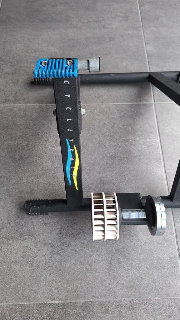 Home trainer Tacx 35 €, Sports & Fitness, Cyclisme, Enlèvement