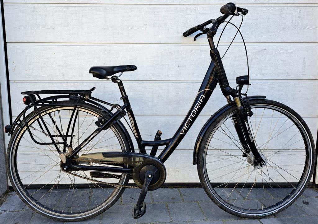 Trekking bike Victoria 
28" en très bon état