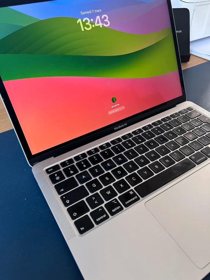 Macbook Air (Intel i5 1,1 Ghz Quadri coeur) mod 2020, Computers en Software, Apple Macbooks, Gebruikt, MacBook Air, 13 inch, Minder dan 2 Ghz