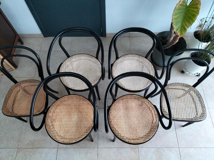 Set van 6 zwarte Thonet stoelen (nr.208 en nr.14), Maison & Meubles, Chaises, Utilisé, Cinq, Six Chaises ou plus, Bois, Osier ou Rotin