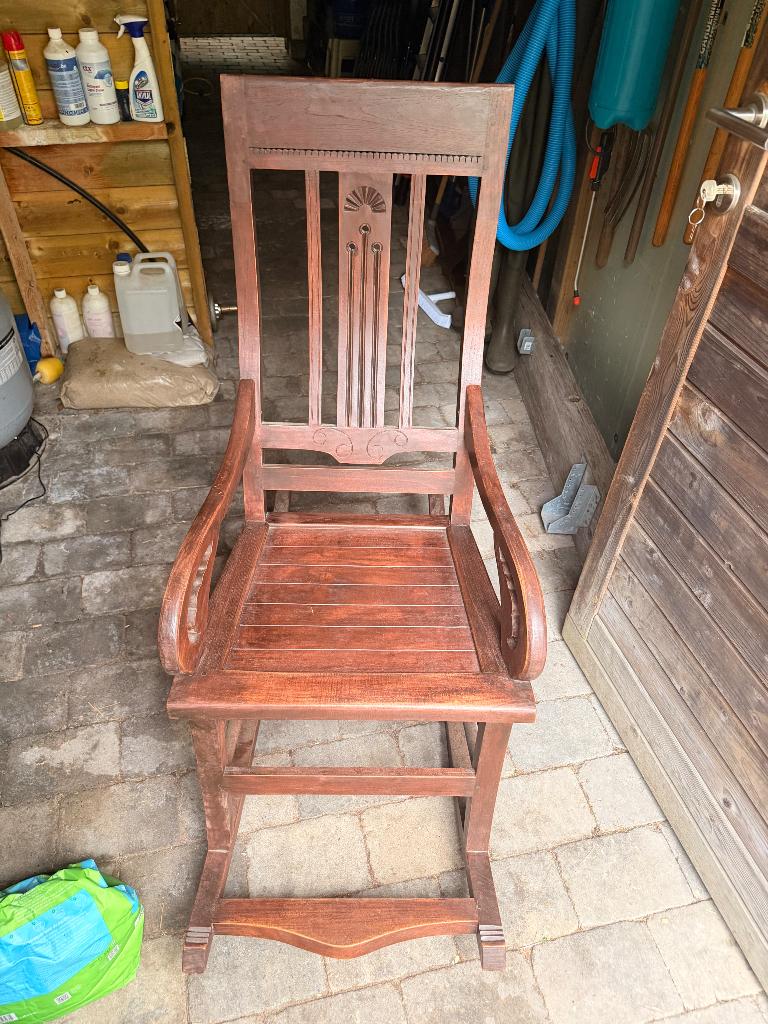 Houten schommelstoel, Ophalen, Gebruikt, Bruin, Eén