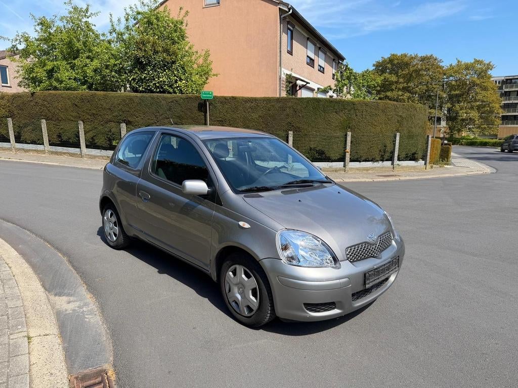 Toyota Yaris 1.3i VVT-i 16v Linea Sol automatique / Airco, Autos, Achat, Vitres électriques, Automatique, Particulier