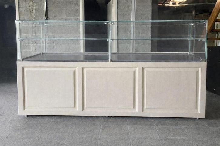 Comptoir vitrine VENTILEE - 2m10, Articles professionnels, Horeca | Food, Boulangerie et Pâtisserie, Enlèvement