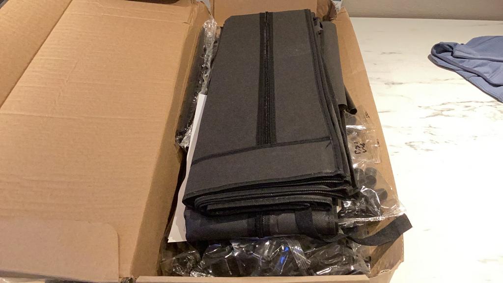 Kledingkast, Enlèvement, Comme neuf