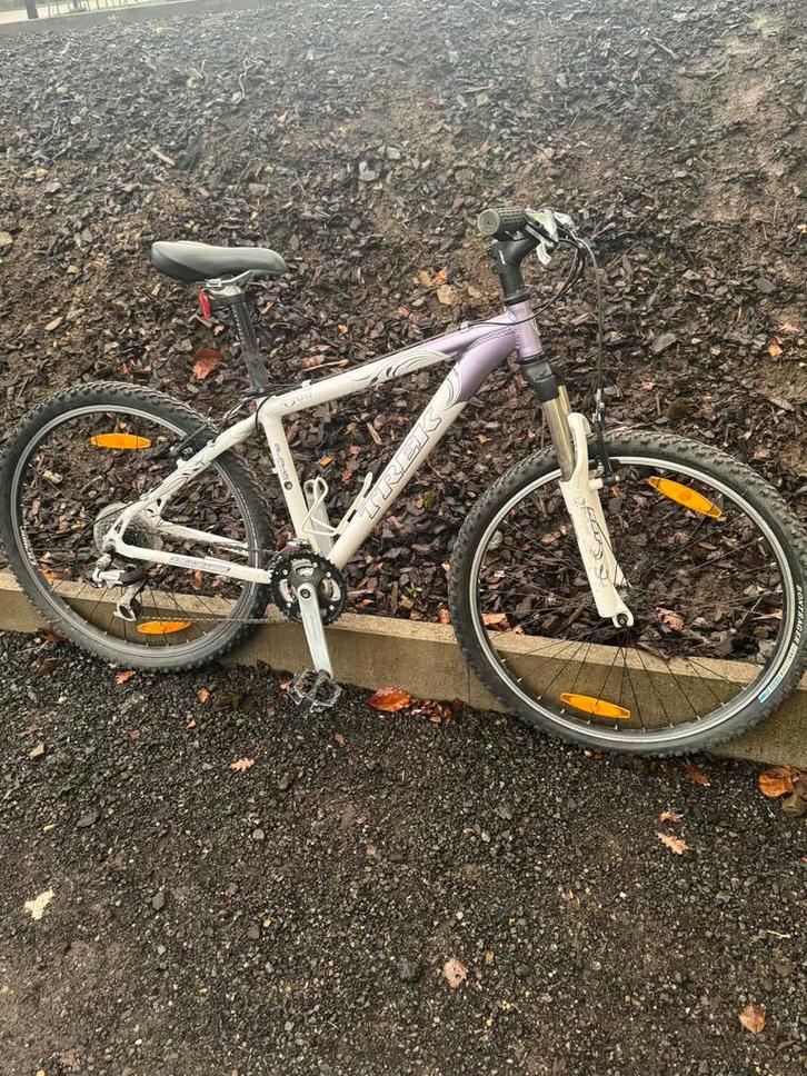 VTT TREK, Vélos & Vélomoteurs, Vélos | VTT & Mountainbikes, Comme neuf, Trek, Enlèvement ou Envoi