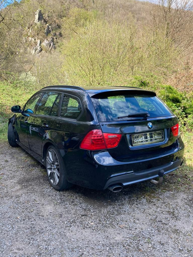 Bmw E91 318d n47, Autos, BMW, Série 3, ABS, Diesel, Euro 5, Break, 5 portes, Boîte manuelle, Noir, Noir, Alcantara, Propulsion arrière