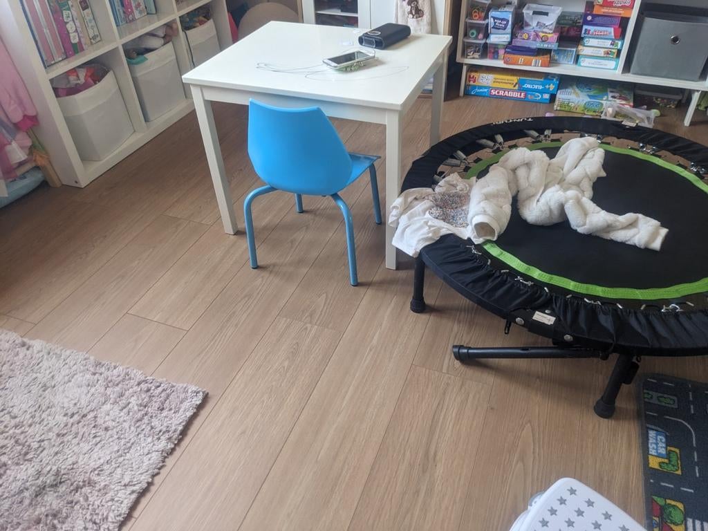 140 m² de stratifié avec sous-plancher, ensemble à 9 €/m², Bricolage & Construction, Bois & Planches, Enlèvement