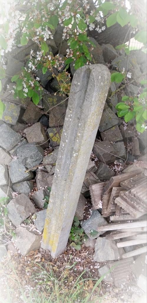 Dalles et poteaux en béton, Jardin & Terrasse, Enlèvement