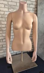 Te koop  paspop op voet     nog 4 stuks, Ophalen