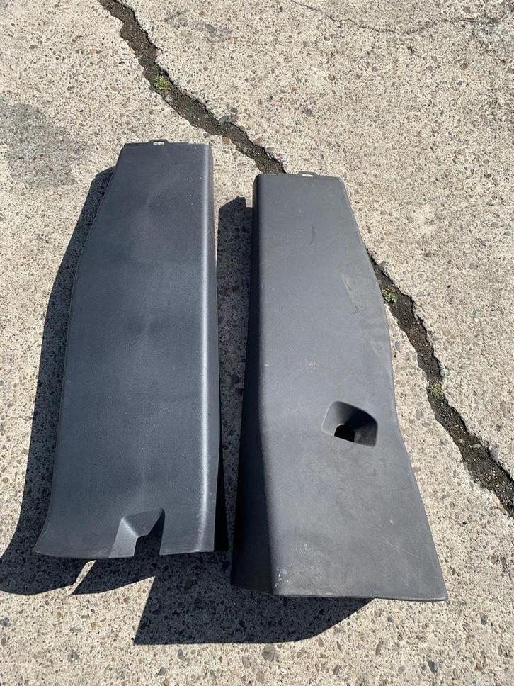 Volkswagen T5 stijlbekleding gordel L+R, Autos : Pièces & Accessoires, Habitacle & Garnissage, Volkswagen, Utilisé, Enlèvement ou Envoi