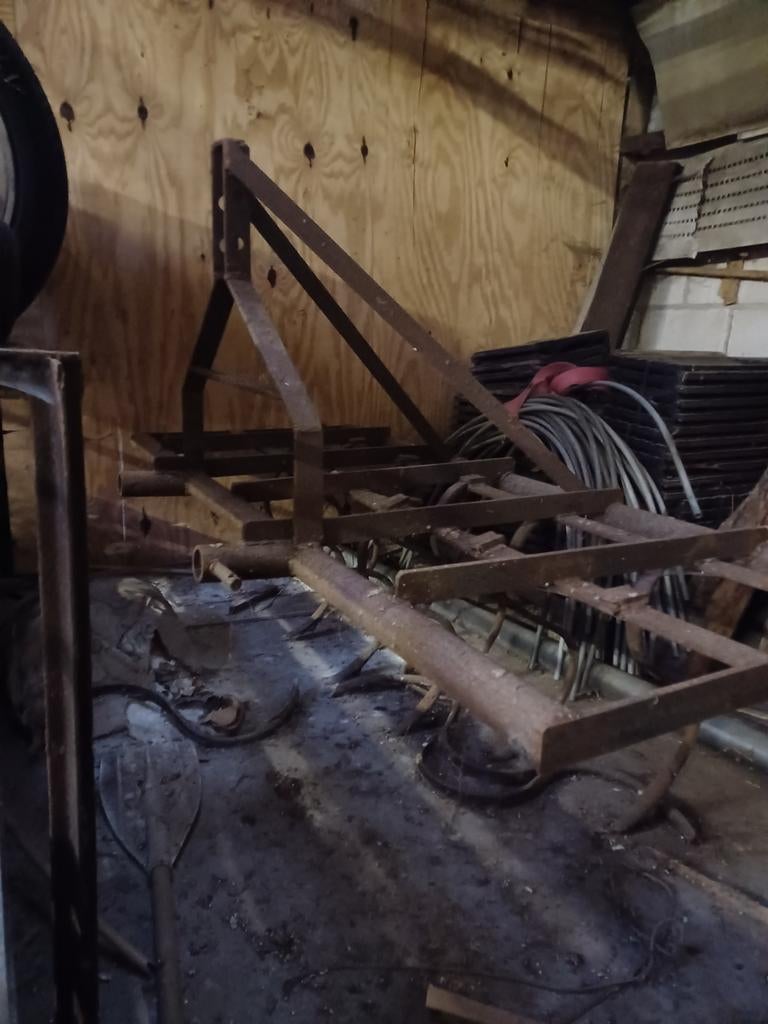 Zelfgemaakte eg, Dieren en Toebehoren, Stalling en Weidegang