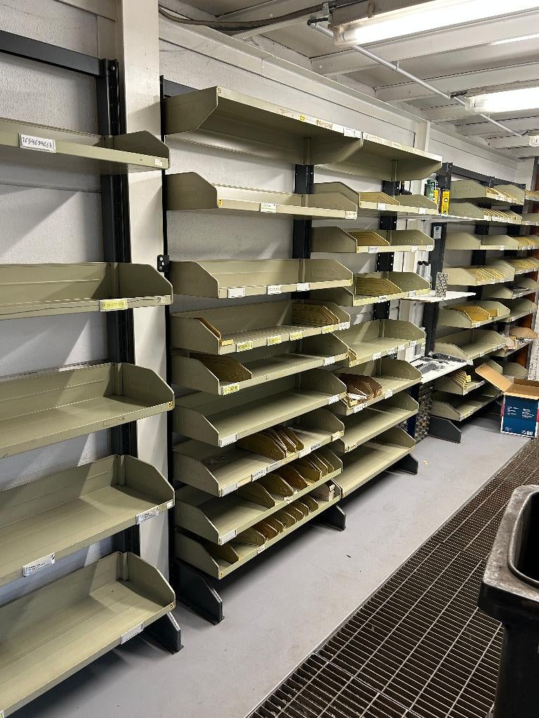 MAGAZIJNREK !, Ophalen, Zo goed als nieuw