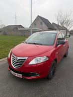 Lancia ypsilon 1.2 platinum, Auto's, Lancia, Voorwielaandrijving, 4 cilinders, Leder en Stof, Parkeersensor
