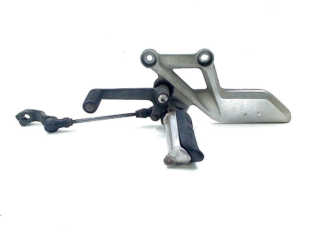 SCHETSPLAAT LINKS VOOR CBR 250 R 2011-2013 (CBR250 CBR250R), Dhr. S. di Majo, Gebruikt, Info@cama-motorparts.nl, P.J. Troelstraweg 8 8
3144 CX  MAASSLUIS, NL