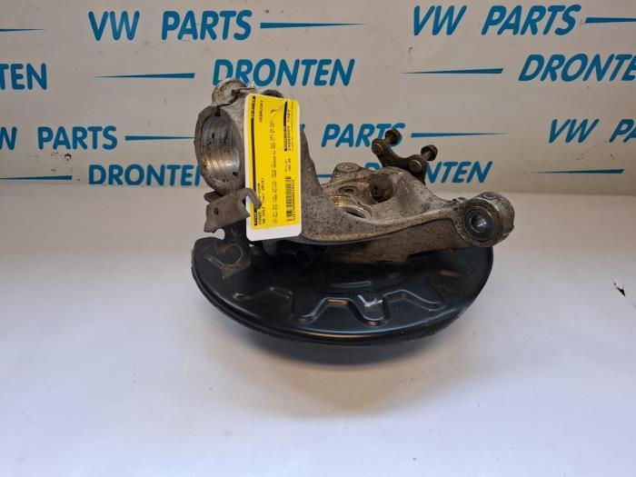 Fusee links-voor van een Volkswagen Golf, Auto-onderdelen, Ophanging en Onderstel, Volkswagen, Gebruikt, 3 maanden garantie, Ophalen of Verzenden