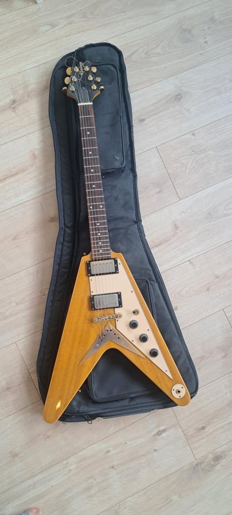 Epiphone Flying V Korina, Muziek en Instrumenten, Snaarinstrumenten | Gitaren | Elektrisch, Epiphone