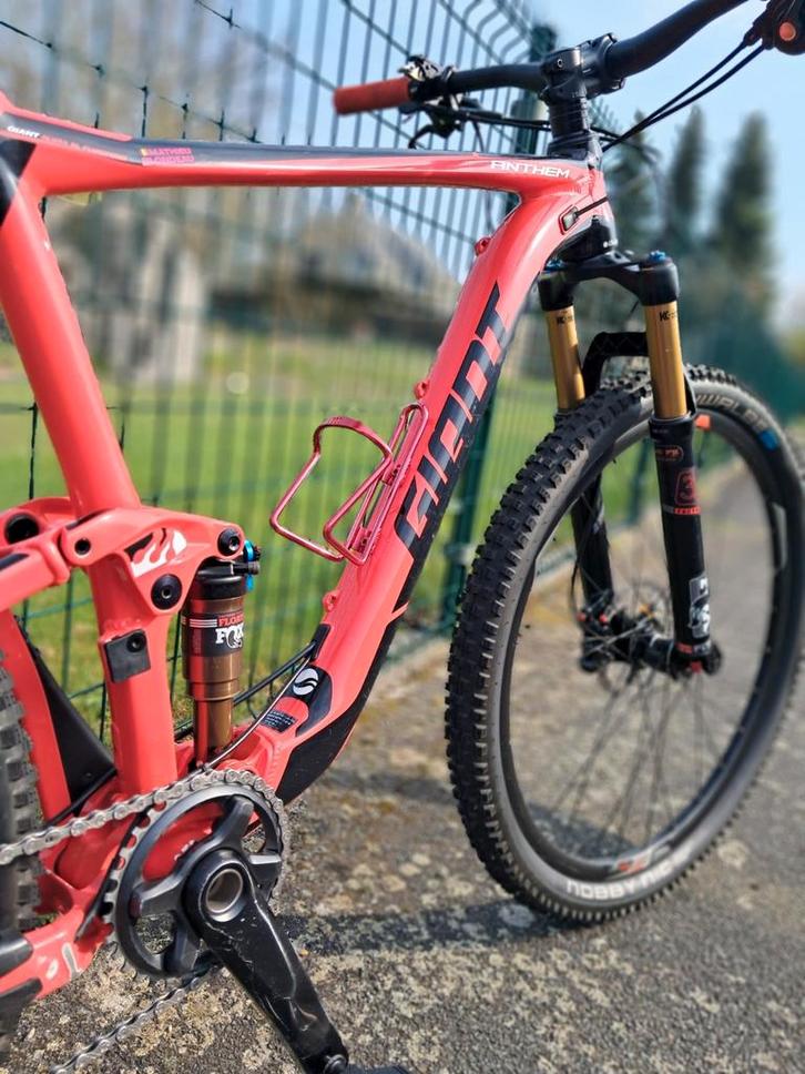 Hymne des géants, Vélos & Vélomoteurs, Vélos | VTT & Mountainbikes, Giant, Enlèvement