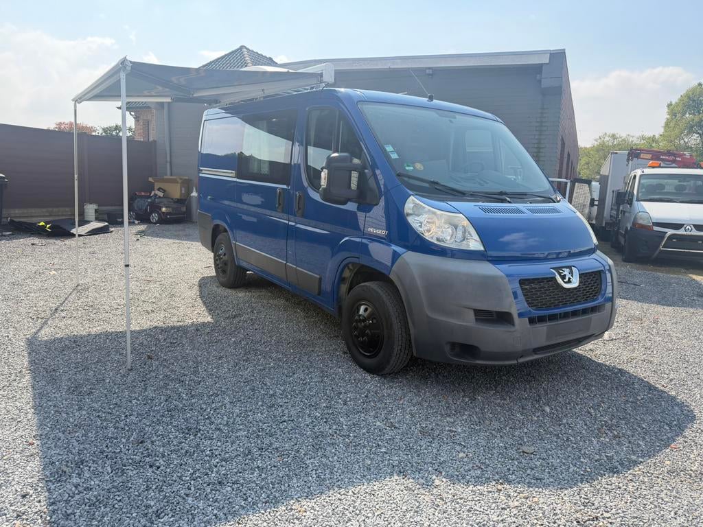 Camper van met slechts 115000 kilometer, Bedrijf