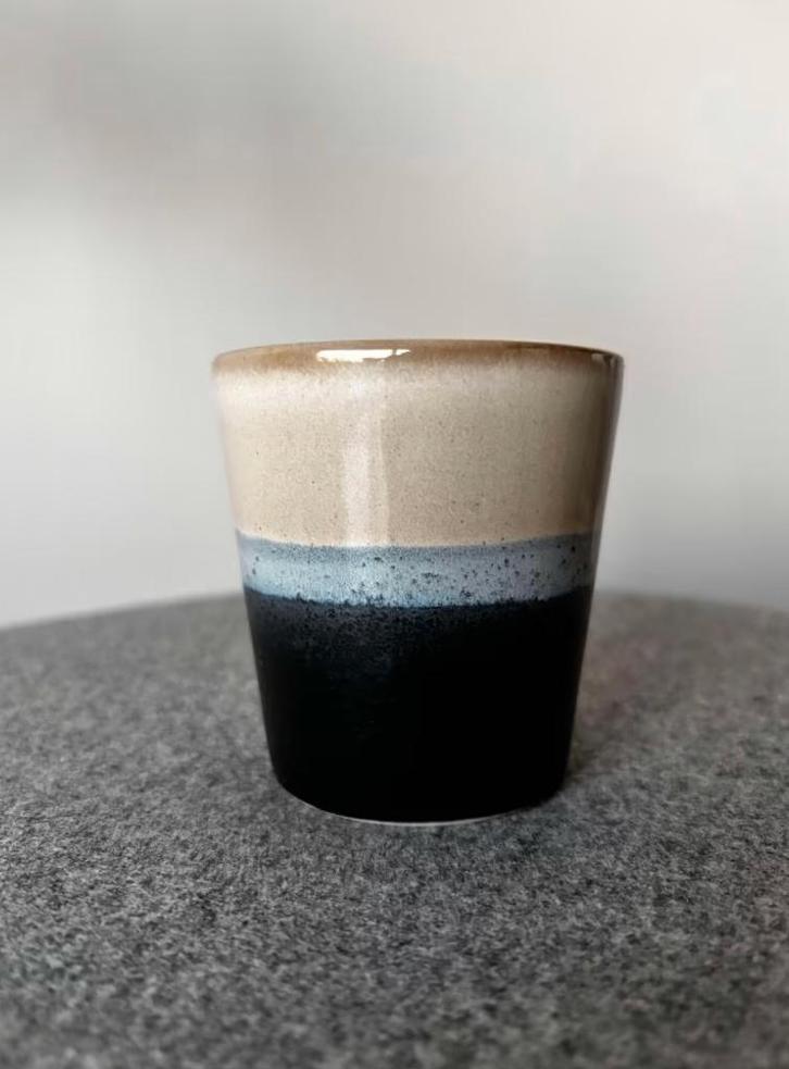 Set 6 tasses à café HK Living, céramique années 70 (neuf), Maison & Meubles, Cuisine | Vaisselle, Neuf, Tasse(s) et/ou soucoupe(s)