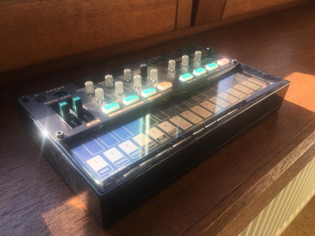 Korg Volca FM2, Muziek en Instrumenten, Korg, Zo goed als nieuw, Met midi-aansluiting, Overige aantallen