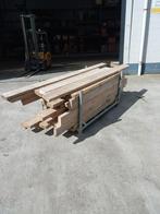 Stapelbak steigerpallet met houten balken, Ophalen, Balken