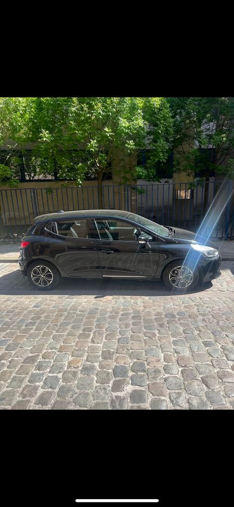Renault clio 4 euro6, Euro 6, Zwart, 5 deurs, Te koop