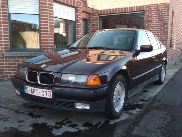 BMW E36 320i 1994 Oldtimer + Extra Set Velgen, Auto's, BMW, Particulier, 3 Reeks, Airbags, Boordcomputer, Centrale vergrendeling