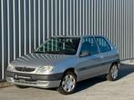 Citroen Saxo 1.1 benzine 2002 88.000km, Auto's, Zwart, Saxo, Bedrijf, Handgeschakeld