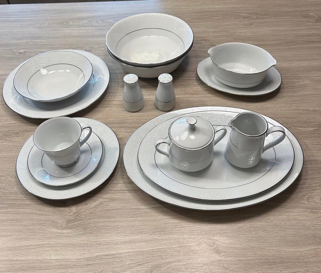 Porseleinen koffie-en eetservies, Ophalen