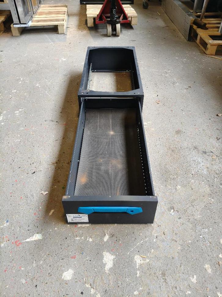 Tiroir Sortimo (2524) L 100 W 49 H 25€ 275, Autos : Divers, Accessoires de voiture, Comme neuf, Enlèvement