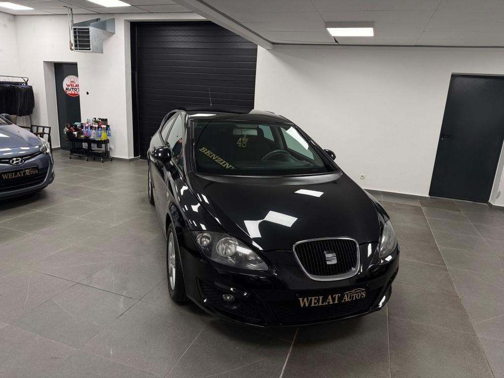 SEAT LEON 1.2 TURBO BENZINE 2012/CARPLAY/TOP STAAT, Auto's, Bluetooth, Zwart, Leon, Zwart