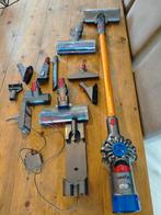 Dyson V8 Absolute, Electroménager, 1600 à 2000 watts, Enlèvement ou Envoi, Aspirateur, Réservoir