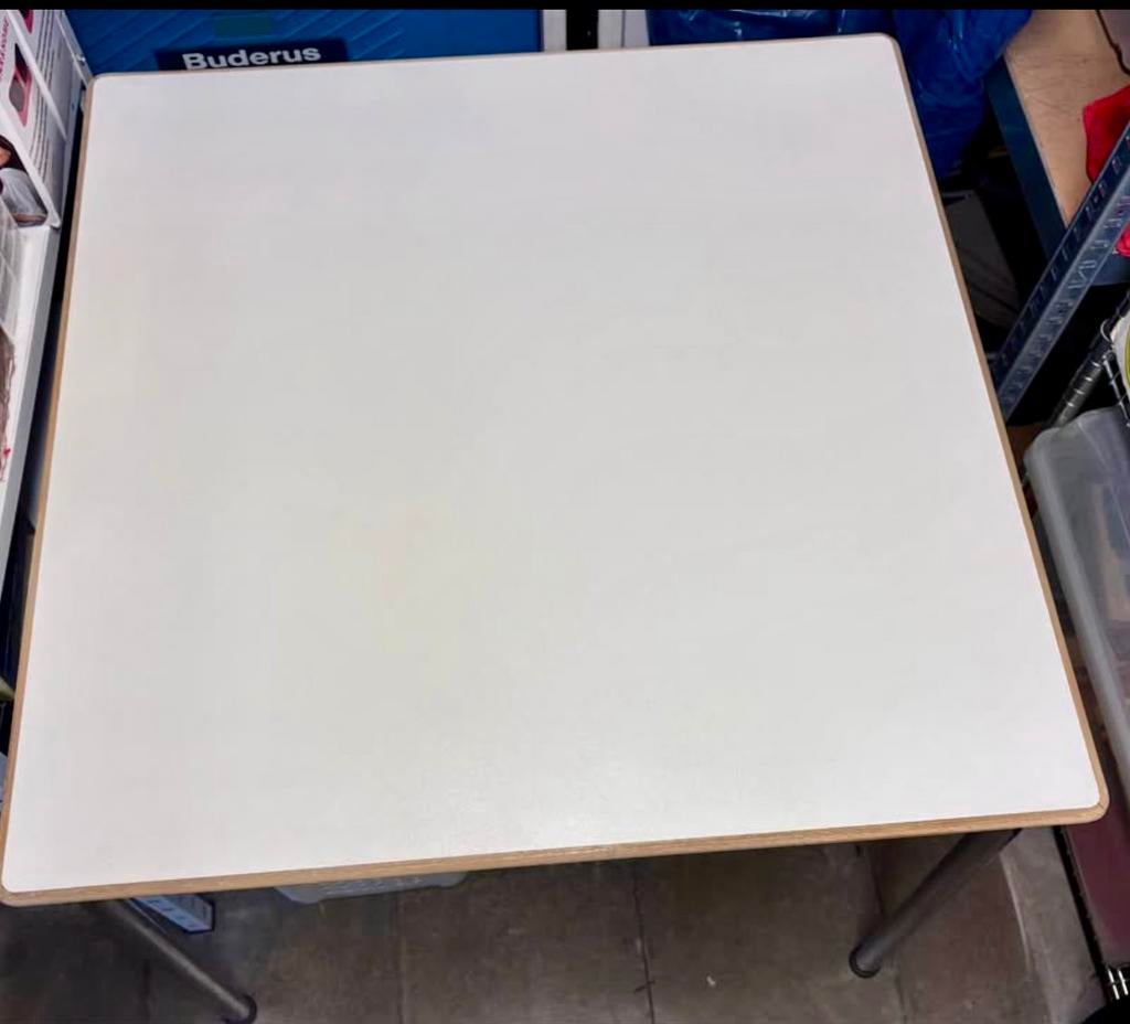 Tafel vierkant wit blad / metalen poten 80bx80lx72h, Ophalen, Zo goed als nieuw, Vierkant