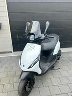 Piaggo zip, Fietsen en Brommers, Ophalen, Zo goed als nieuw, Zip
