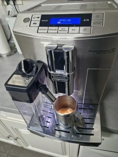 koffiezetapparaat merk Delonghi prima donna s plus, Electroménager, Accessoires de machine à café, Enlèvement