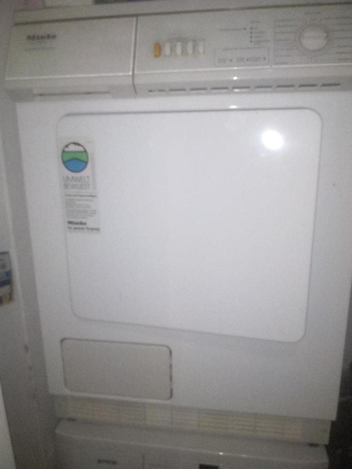Sèche-linge Miele Novotronic, Electroménager, Sèche-linge, Utilisé, À condensation, Chargeur frontal, Phase anti-froissage, Enlèvement ou Envoi