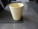 nr.25 - Lichtgele bloempot, Tuin en Terras, Ophalen, Rond, Steen, Binnen