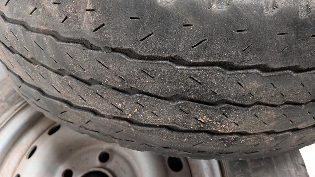 Wielen aanhangwagen, Ophalen, Gebruikt