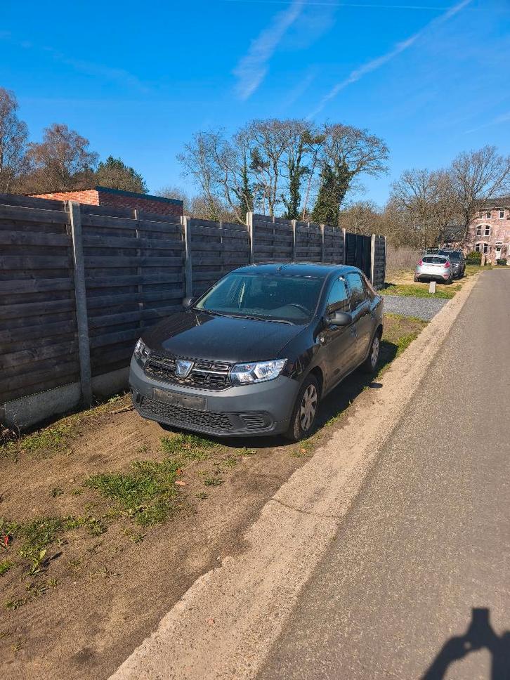 Dacia Logan, Autos, Dacia, Particulier, Logan, Essence, Berline, 4 portes, Boîte manuelle, Noir, Noir, Tissu, Traction avant, Enlèvement