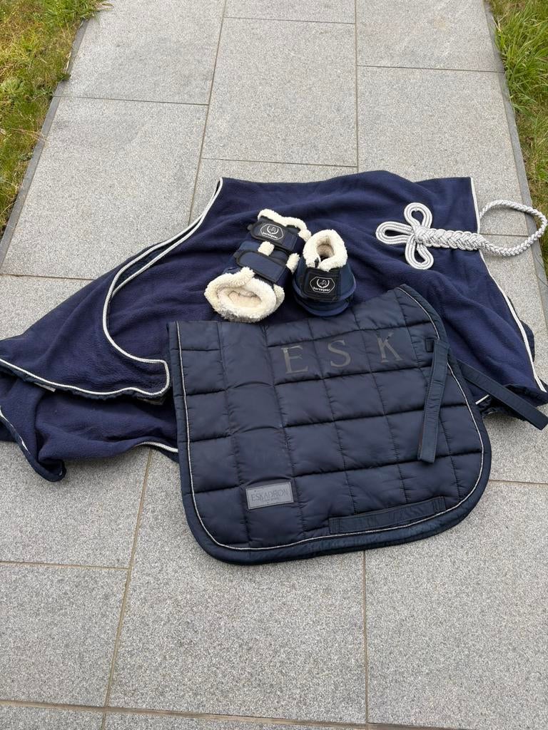 Set pony blauw winter, Dieren en Toebehoren, Ophalen, Gebruikt, Blauw, Eskadron