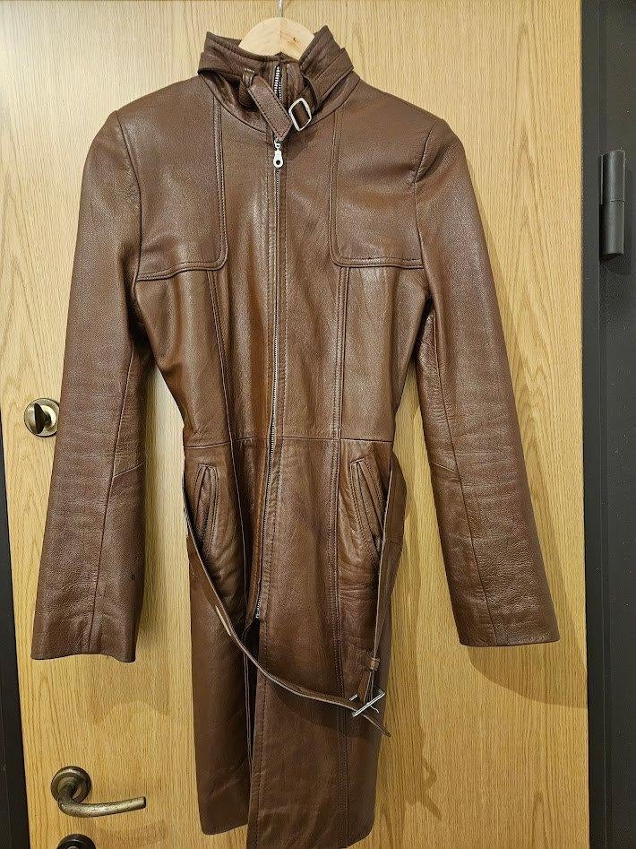 Manteau en cuir marron clair avec ceinture — taille XS/S, Motos, Vêtements | Vêtements de moto, Manteau | cuir, Femmes, Seconde main