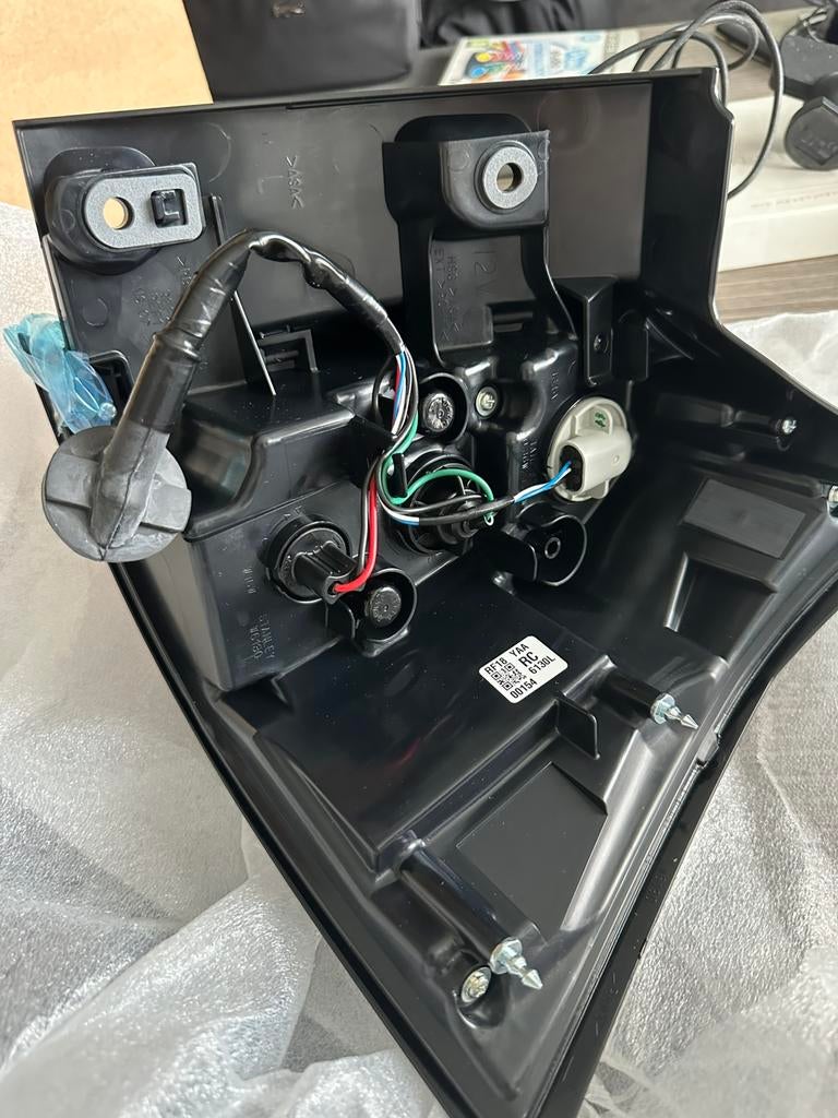 Feu arrière gauche Suzuki SX4 S-Cross, Autos : Pièces & Accessoires, Enlèvement ou Envoi, Suzuki