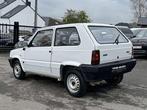 Fiat Panda 0.9i Young / YOUNGTIMER / GOOD CONDITION, Euro 2, Boîte manuelle, 38 ch, Berline