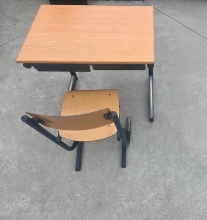 Bureau d'école vintage avec chaise, authentique et élégant, Autres marques, Enlèvement ou Envoi, 40 cm, Vintage