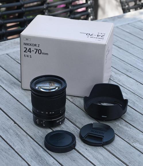 Nikon Z 24-70mm f/4.0 S, Audio, Tv en Foto, Foto | Lenzen en Objectieven, Zo goed als nieuw, Standaardlens, Zoom, Ophalen