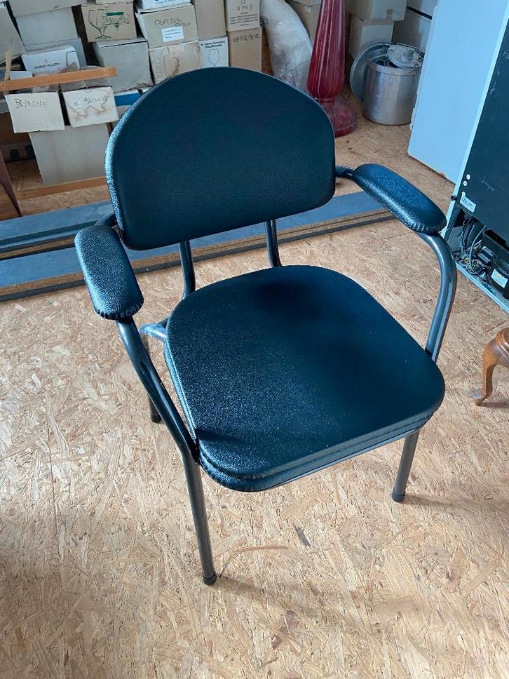 chaise percée strictement neuve, Divers, Matériel Infirmier, Neuf, Enlèvement