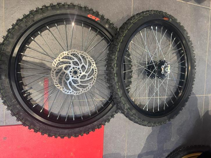 Surron wielenset sur ron, Motos, Pièces | Toutes-marques, Neuf, Enlèvement